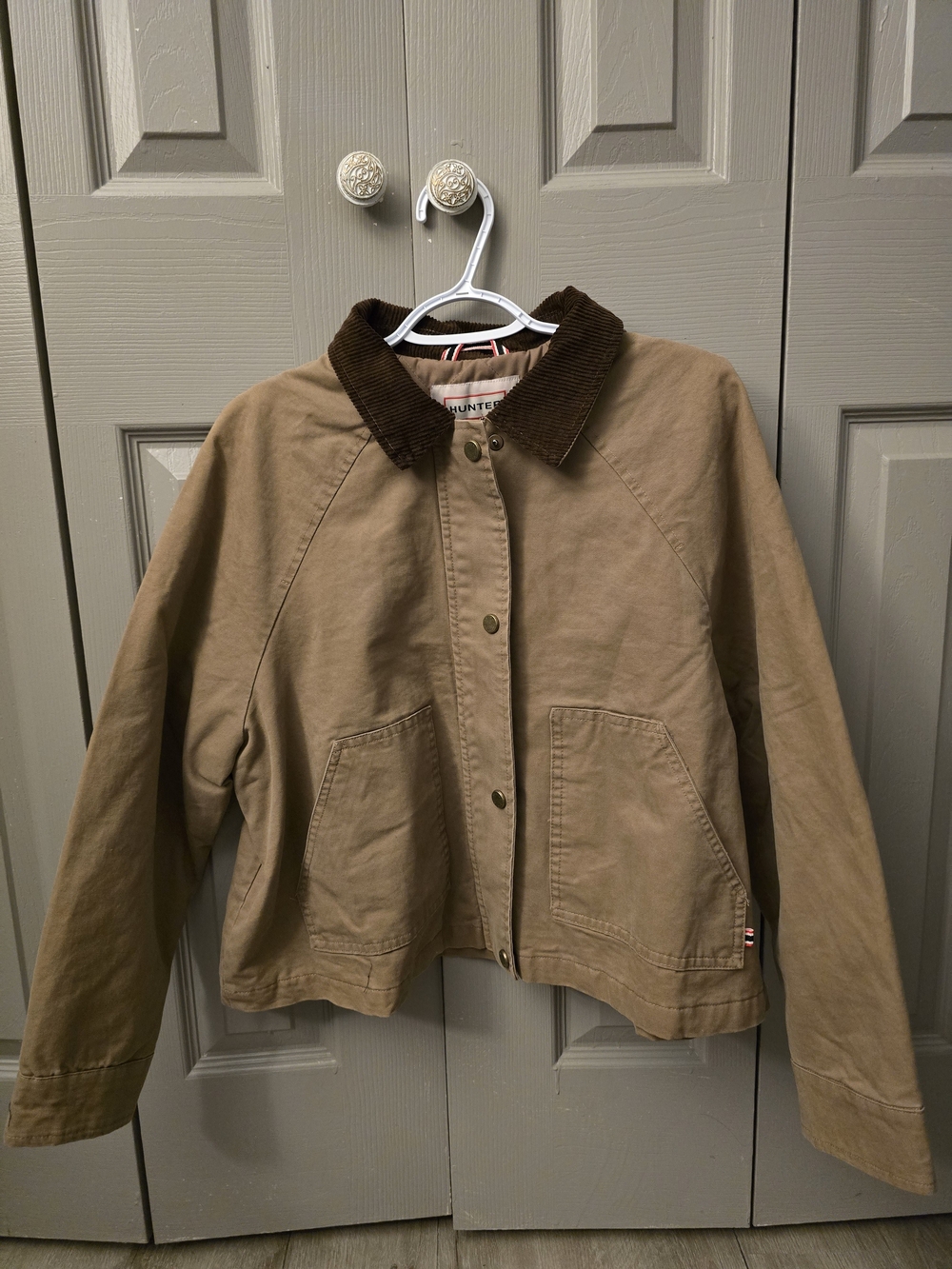 Hunter Tan Jacket with Brown Corduroy Collar NWT